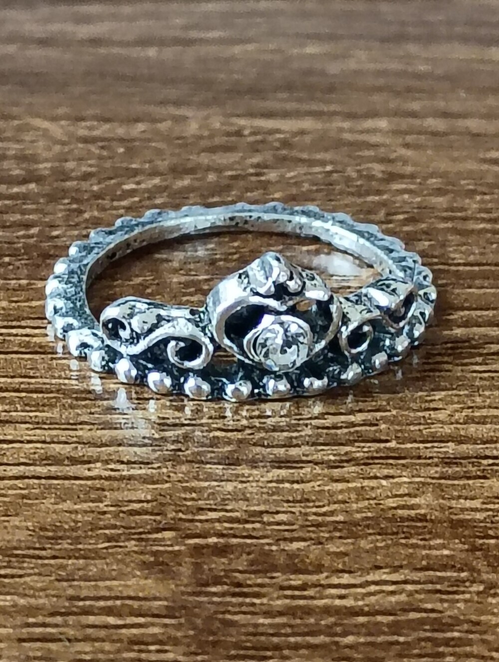Earrings Silver Tone Filigree Stackable Ring in Silver Fashion Statement Jewelry - Picture 6 of 6